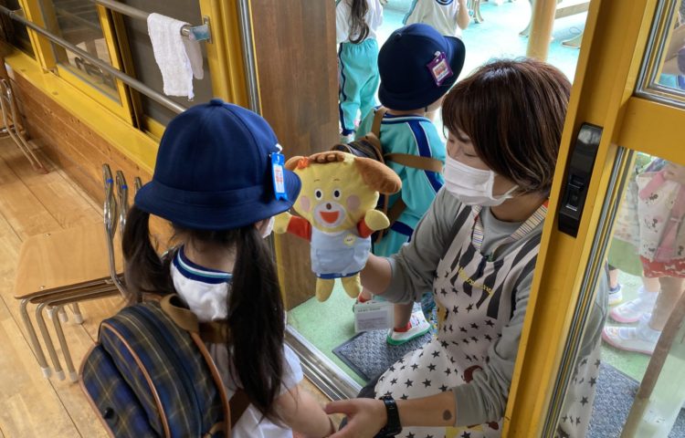 【挨拶をして・・・また明日ね】