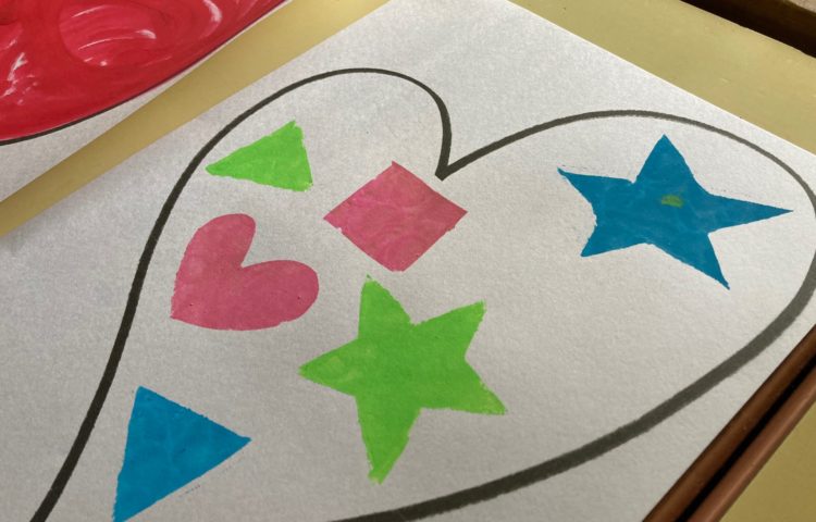 【未就園児教室：絵の具遊び】
