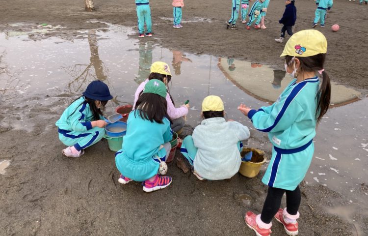 【水たまりみ〜つけた】