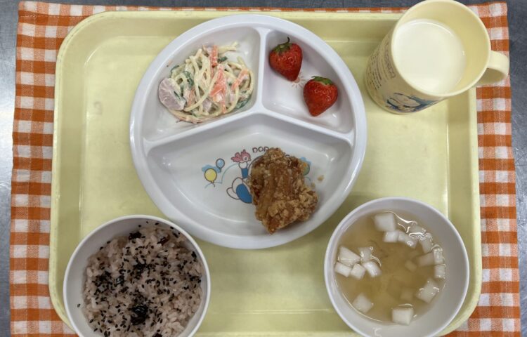 【給食紹介】🎉卒業おめでとうメニュー🎉