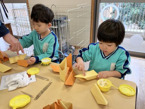 【折り紙を使って】