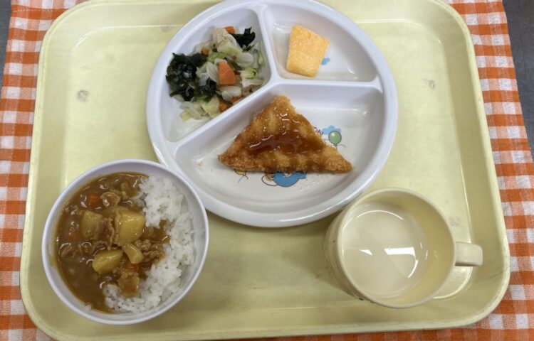 【給食紹介】2026.6.24   :給食室で作ったカレー